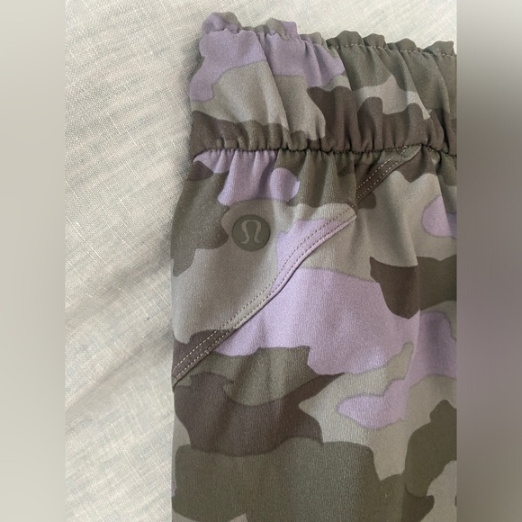 Lululemon On The Fly Pant - Picture 5 of 5